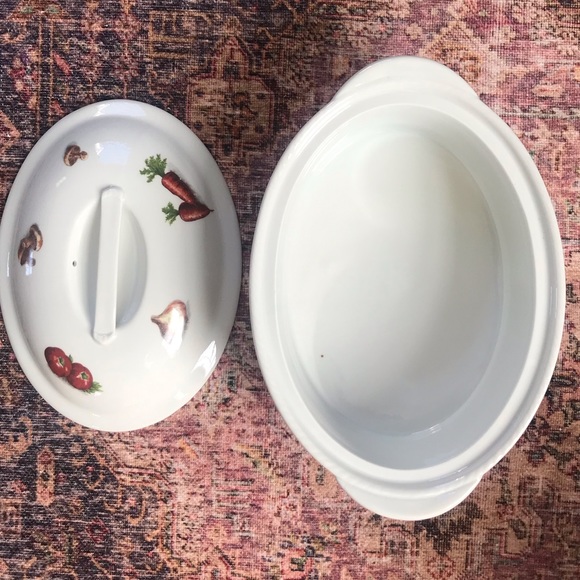 Made in France Porcelain Covered Casserole Dish - Picture 5 of 6